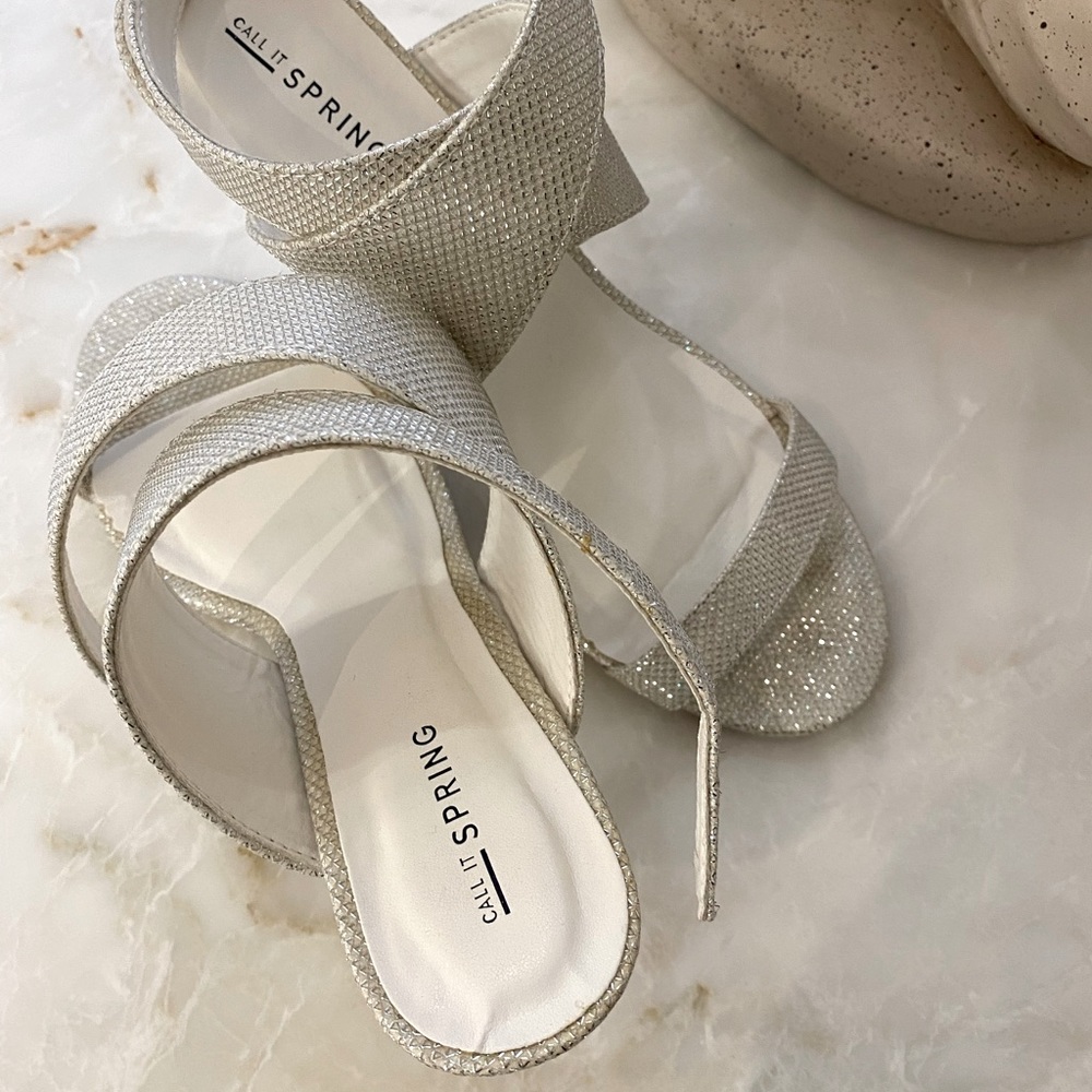 Call it Spring sz 7 and a half